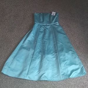 Semi-formal dress